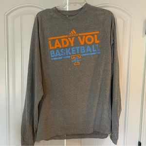 Authentic and vintage adidas era lady vol basketball long sleeve